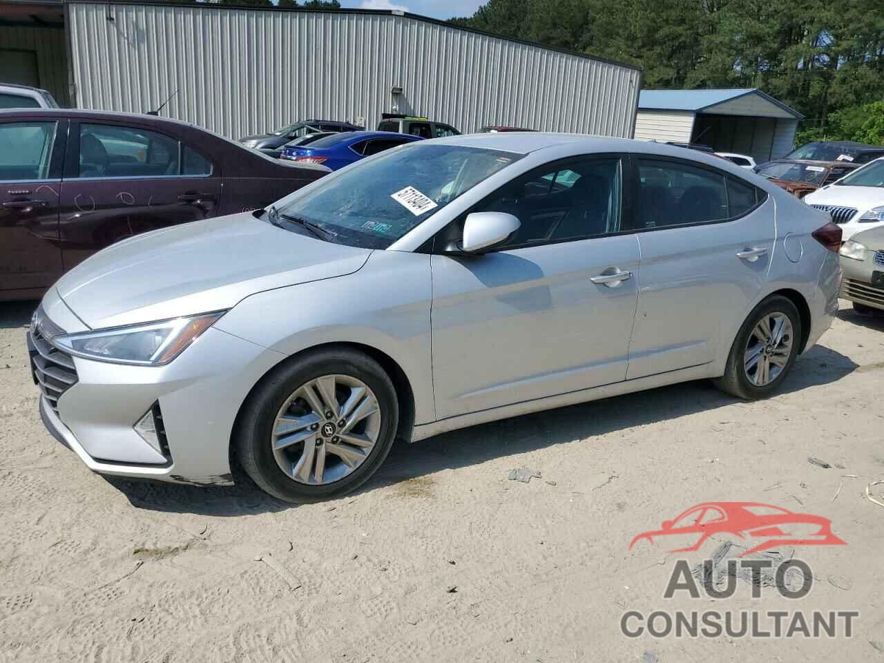 HYUNDAI ELANTRA 2019 - 5NPD84LF6KH434639