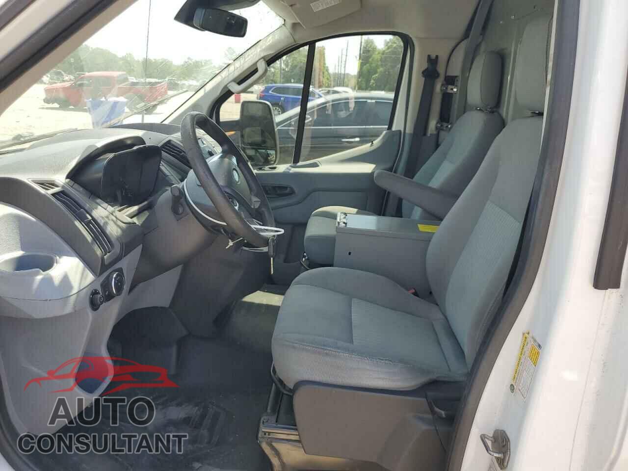 FORD TRANSIT 2015 - 1FTNR1YM9FKB32907