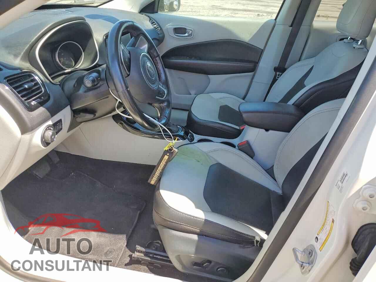 JEEP COMPASS 2020 - 3C4NJDCB5LT127244