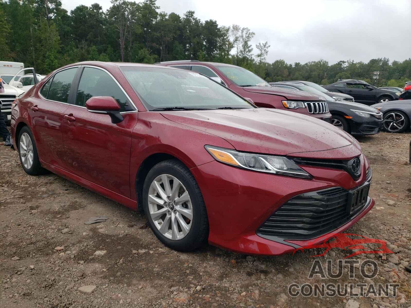TOYOTA CAMRY 2018 - 4T1B11HK3JU661769