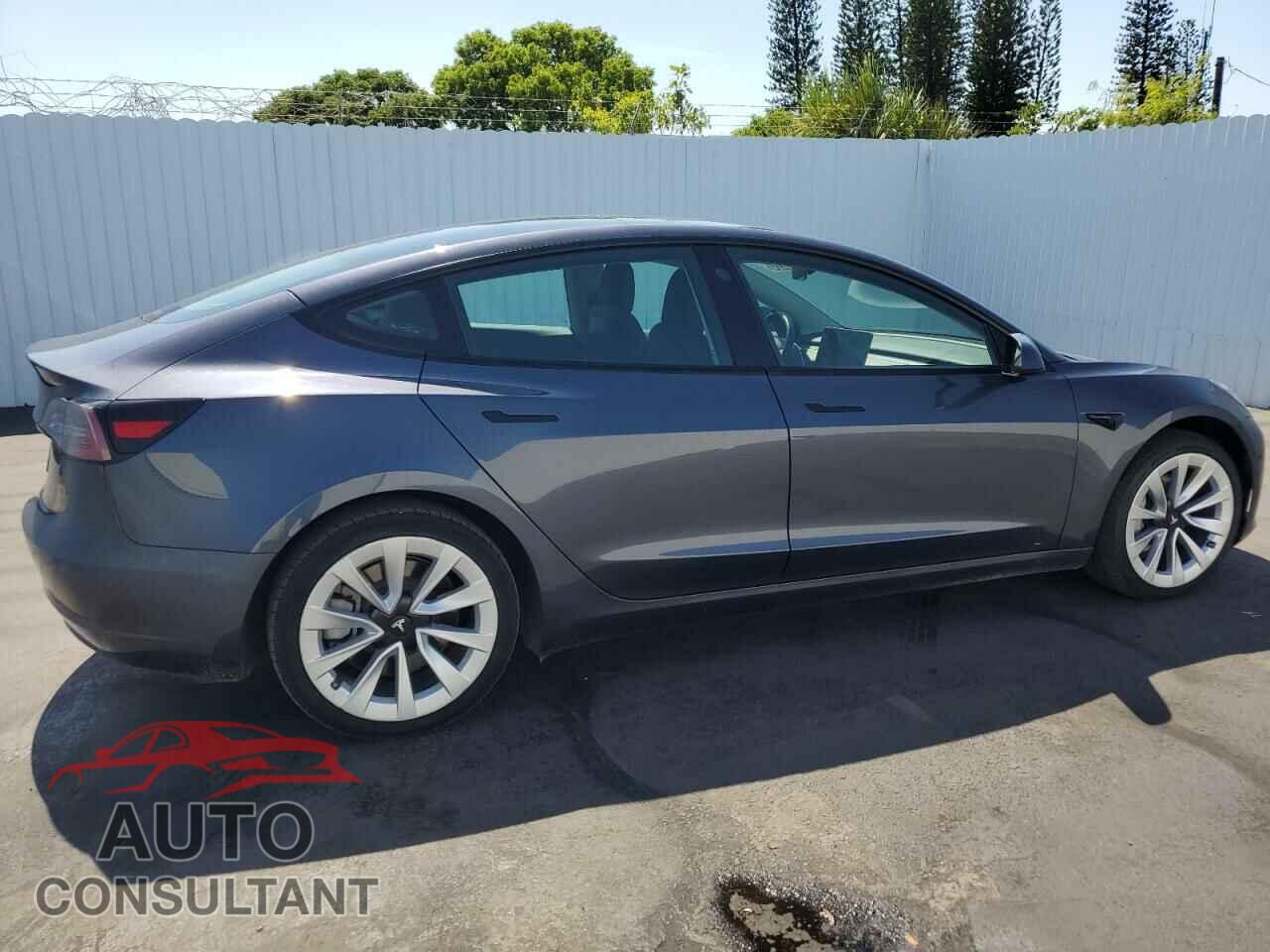 TESLA MODEL 3 2022 - 5YJ3E1EA4NF285980