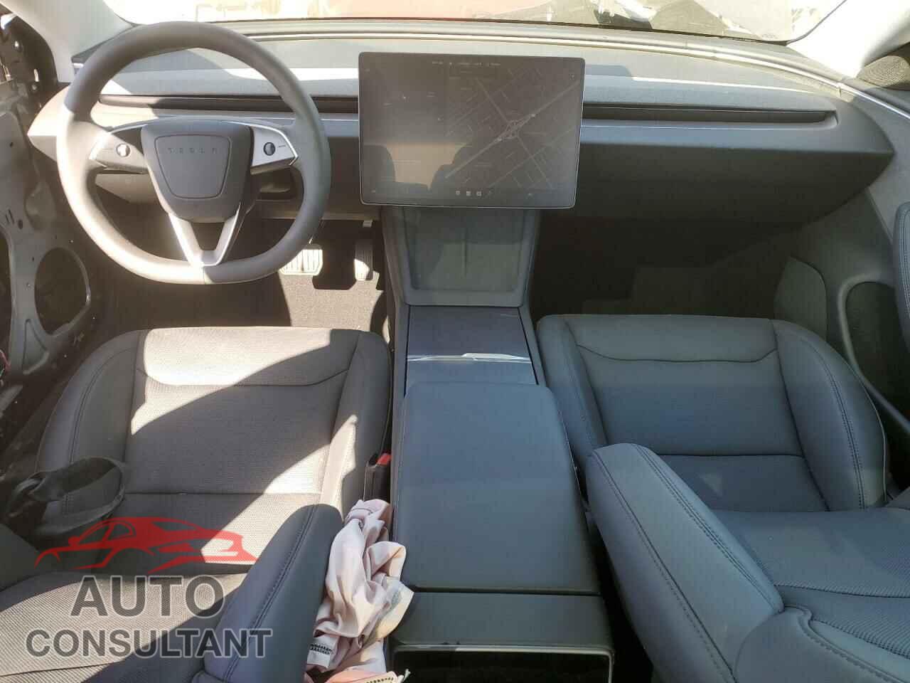 TESLA MODEL 3 2024 - 5YJ3E1EA6RF750135