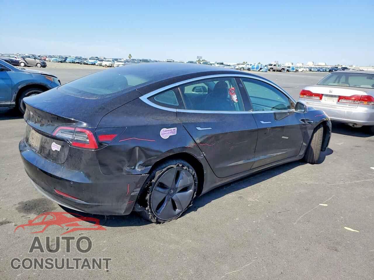 TESLA MODEL 3 2018 - 5YJ3E1EA4JF165705