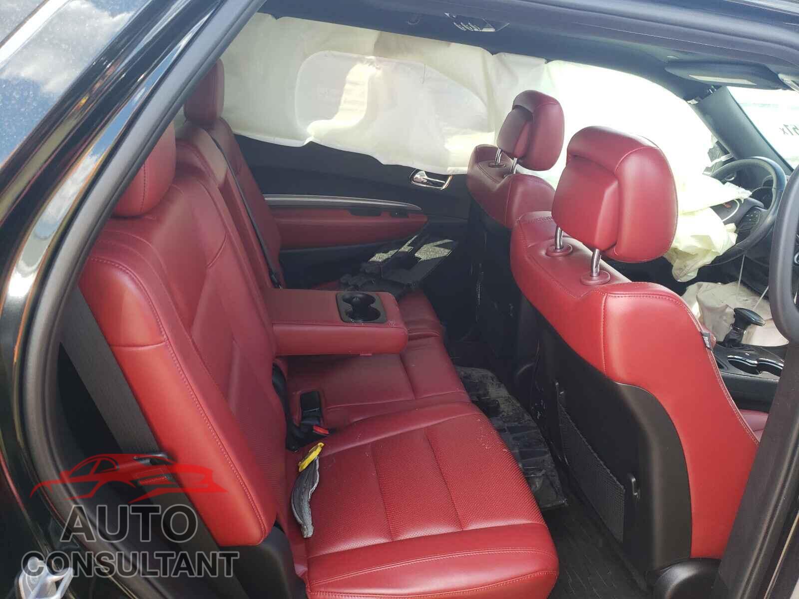 DODGE DURANGO 2018 - 1C4SDJCT0JC261833