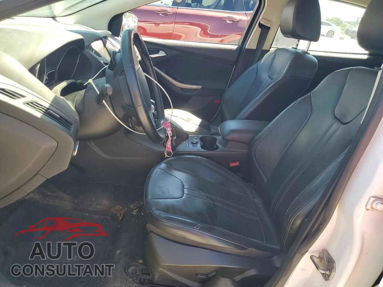 FORD FOCUS 2012 - 1FAHP3M27CL465363