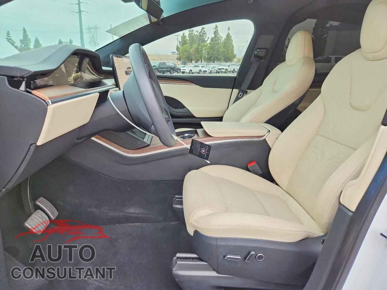 TESLA MODEL X 2023 - 7SAXCDE52PF403526