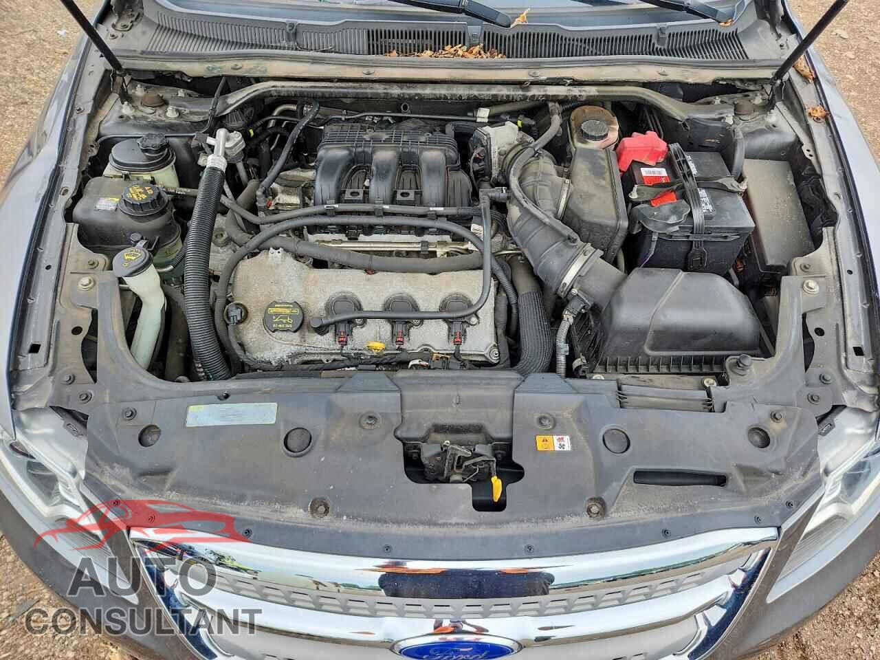 FORD TAURUS 2011 - 1FAHP2FW4BG170108