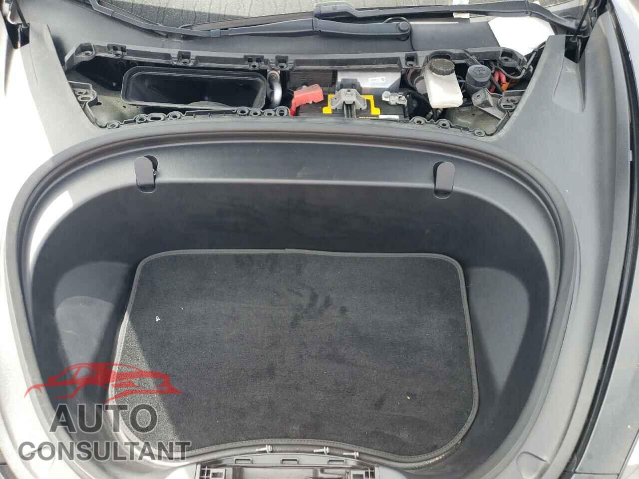 TESLA MODEL 3 2018 - 5YJ3E1EA1JF014031