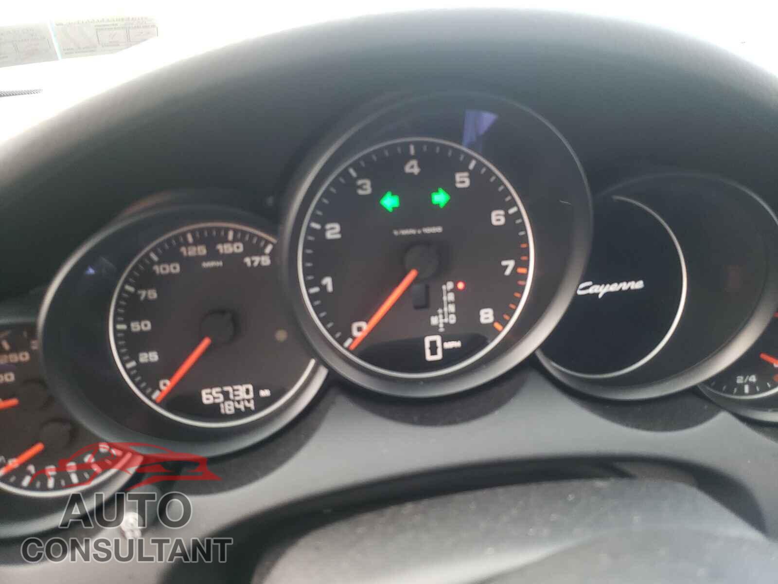 PORSCHE CAYENNE 2017 - WP1AA2A2XHKA81584