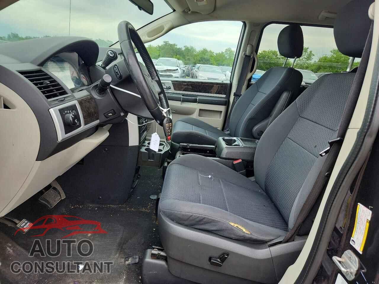 DODGE CARAVAN 2010 - 2D4RN5D10AR219611