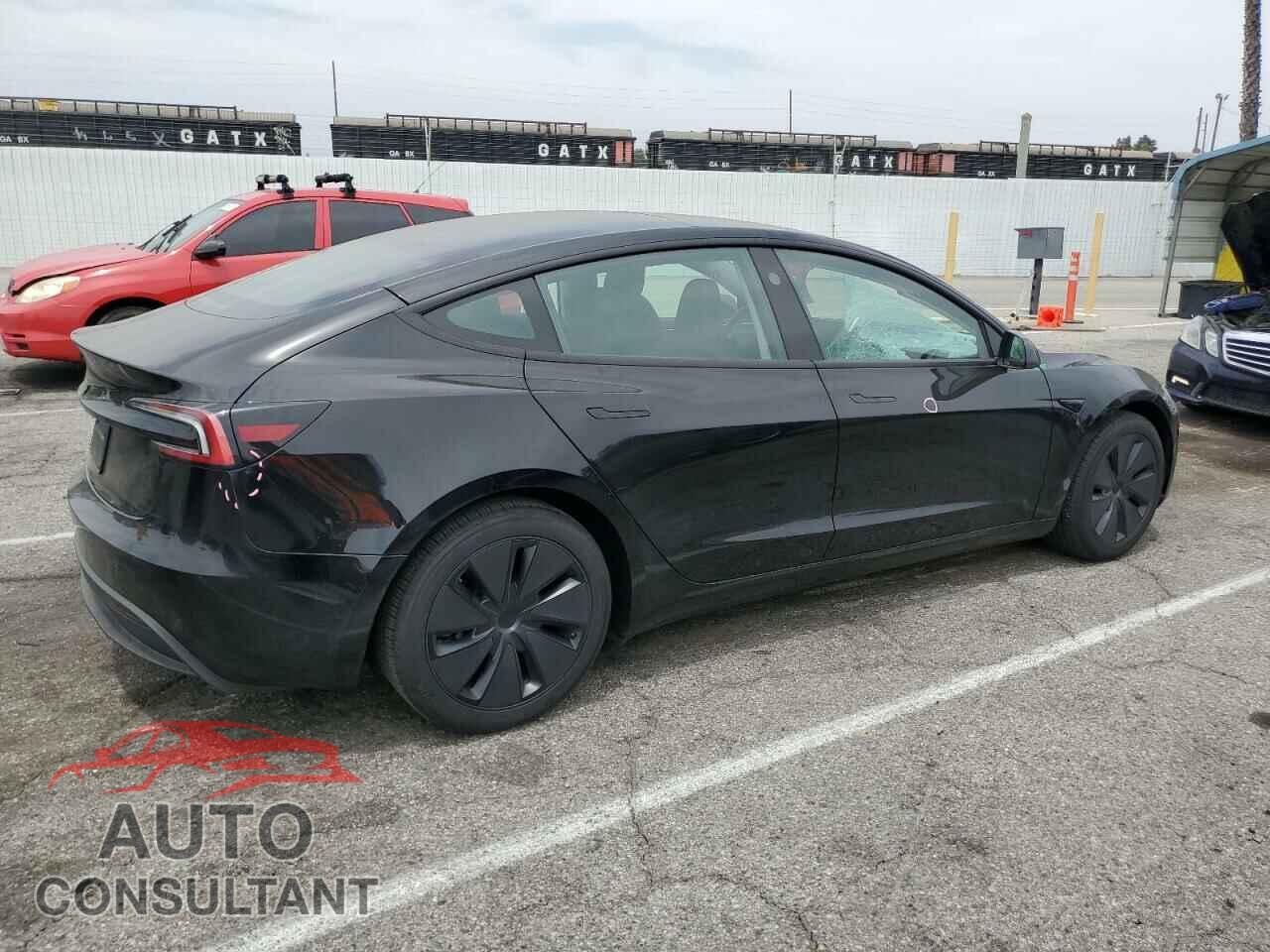 TESLA MODEL 3 2024 - 5YJ3E1EA7RF744716