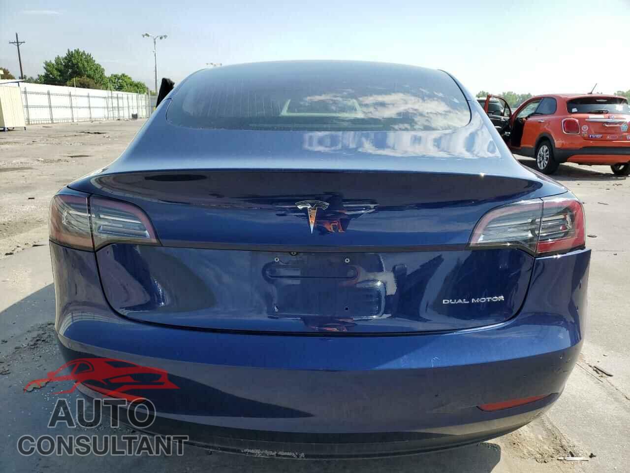 TESLA MODEL 3 2018 - 5YJ3E1EB2JF099776