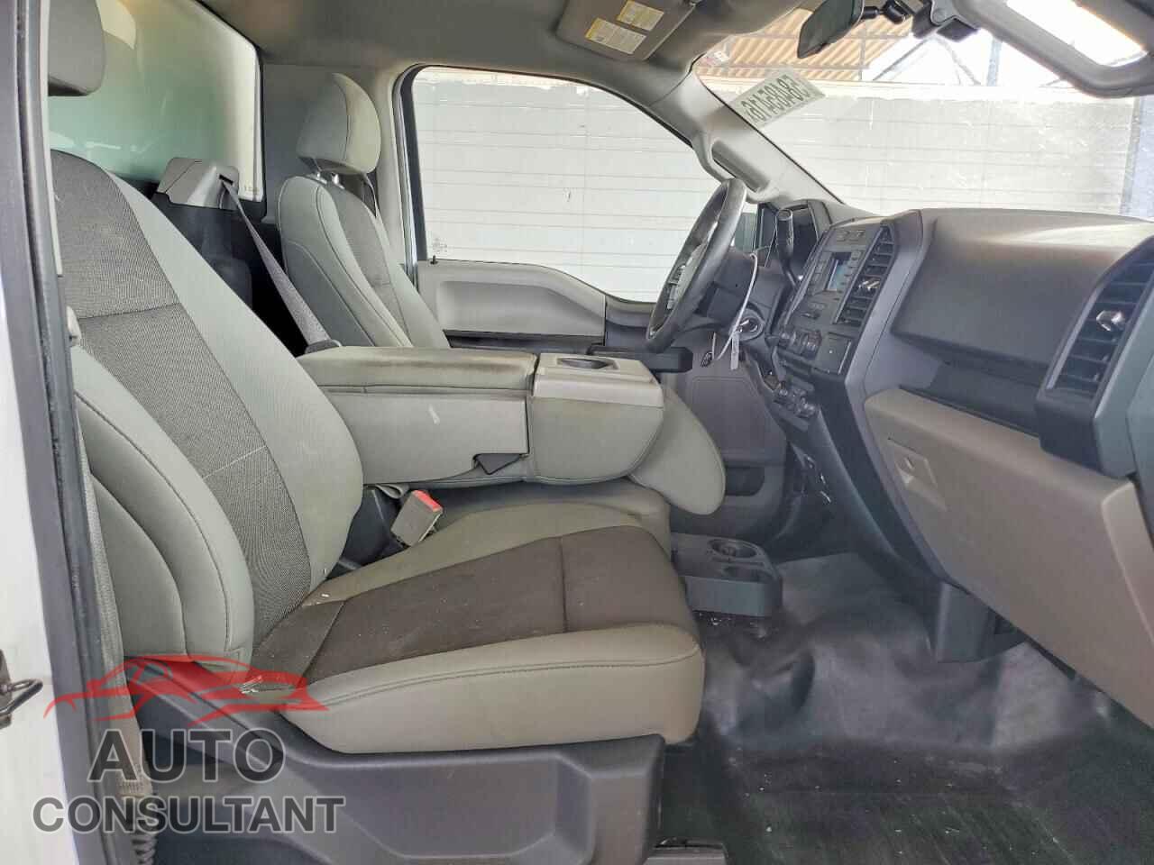 FORD F150 2018 - 1FTMF1CB8JKC04425
