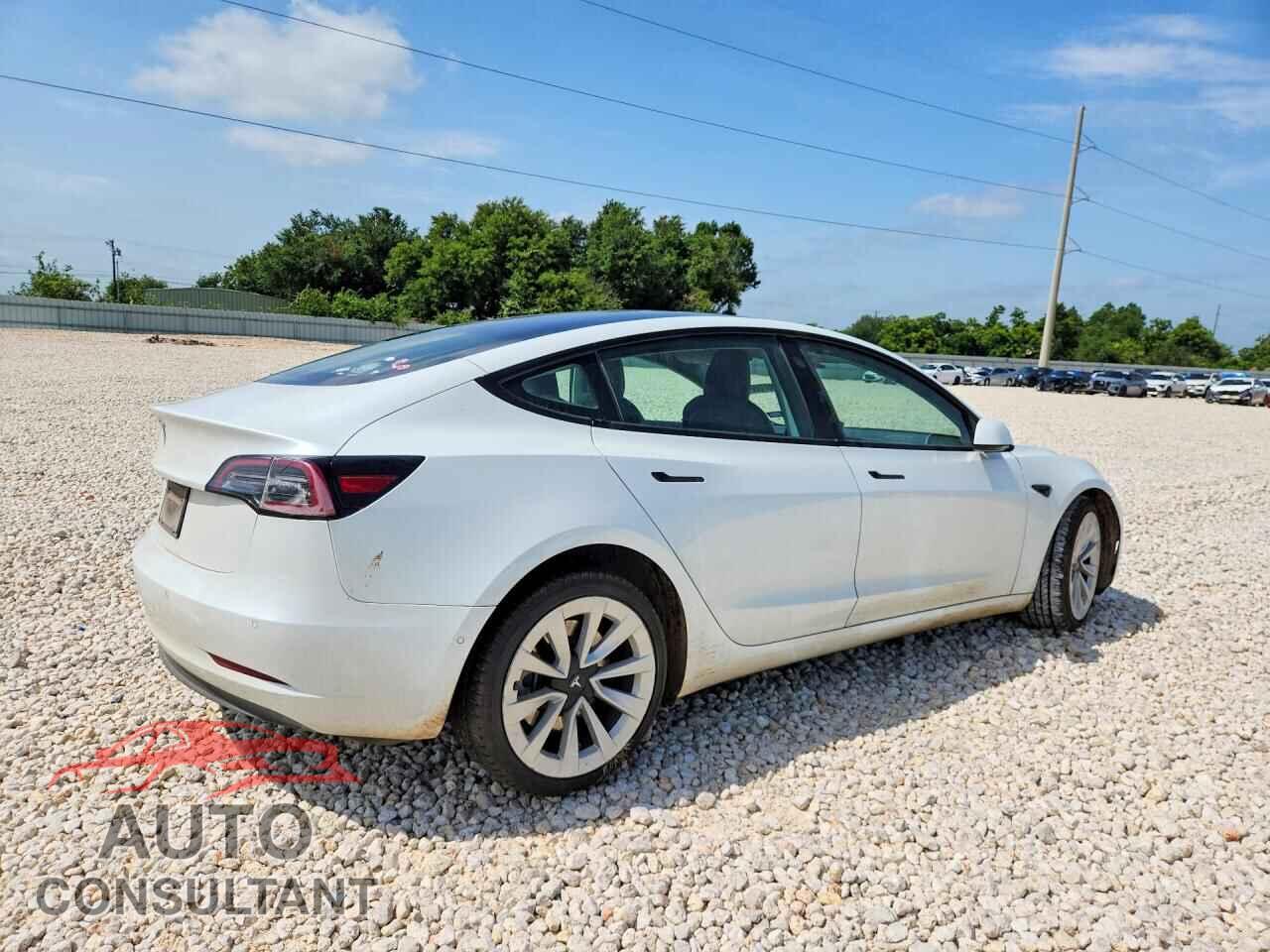 TESLA MODEL 3 2022 - 5YJ3E1EAXNF208773