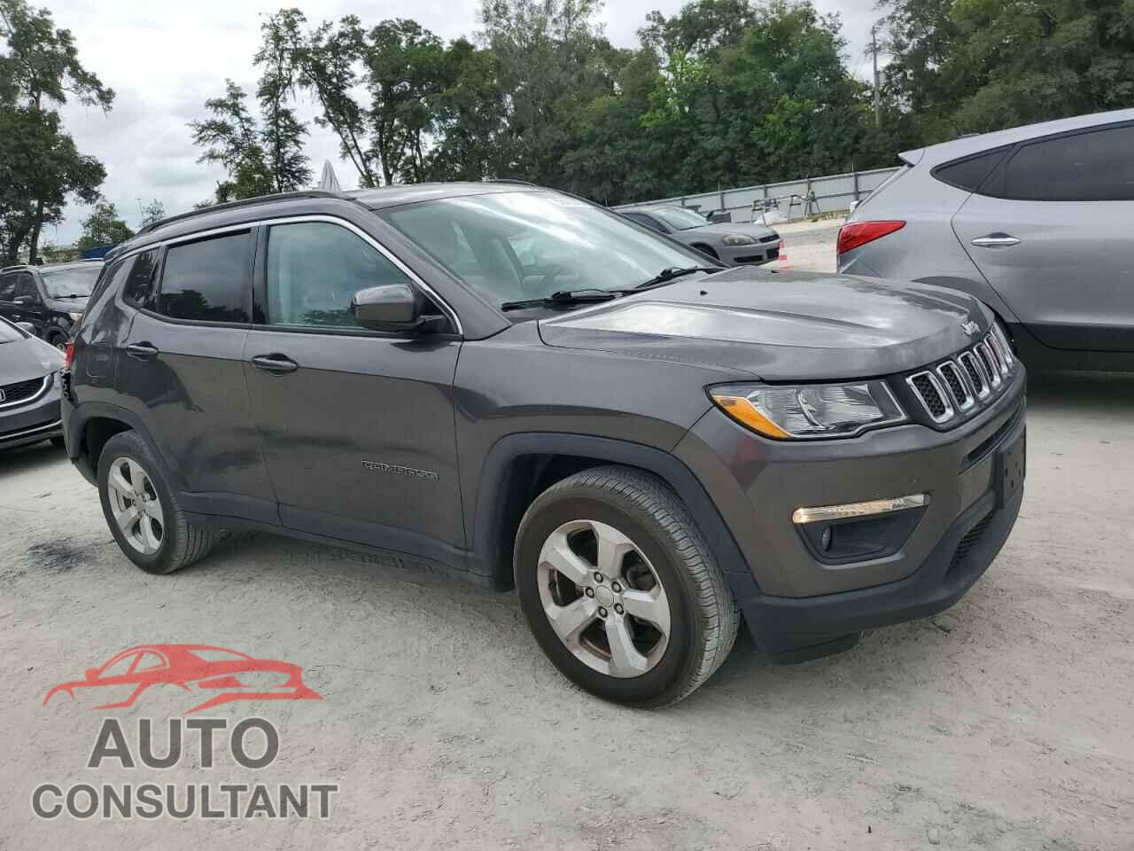JEEP COMPASS 2018 - 3C4NJCBB2JT105629