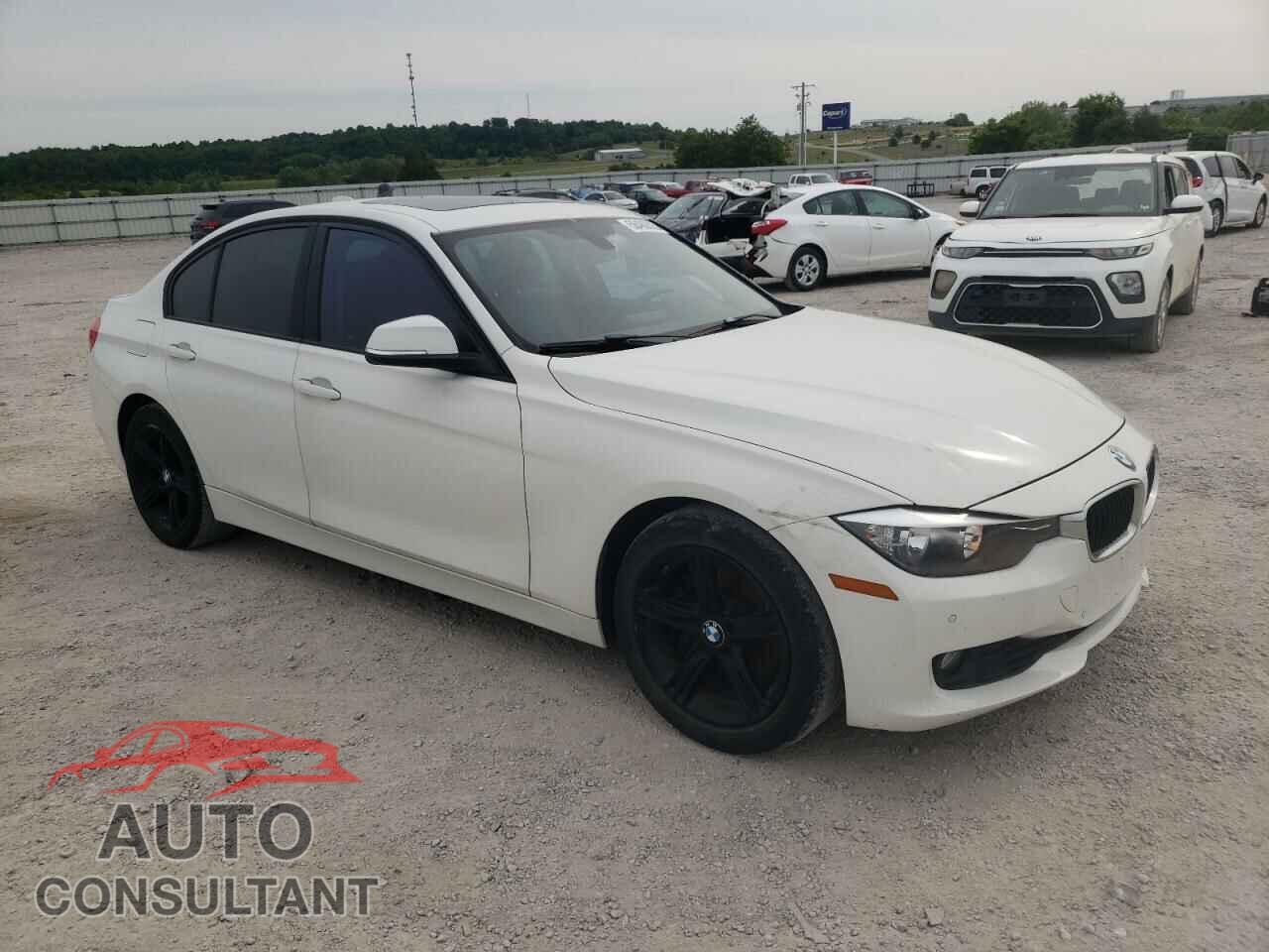 BMW 3 SERIES 2015 - WBA3C1C51FK120871