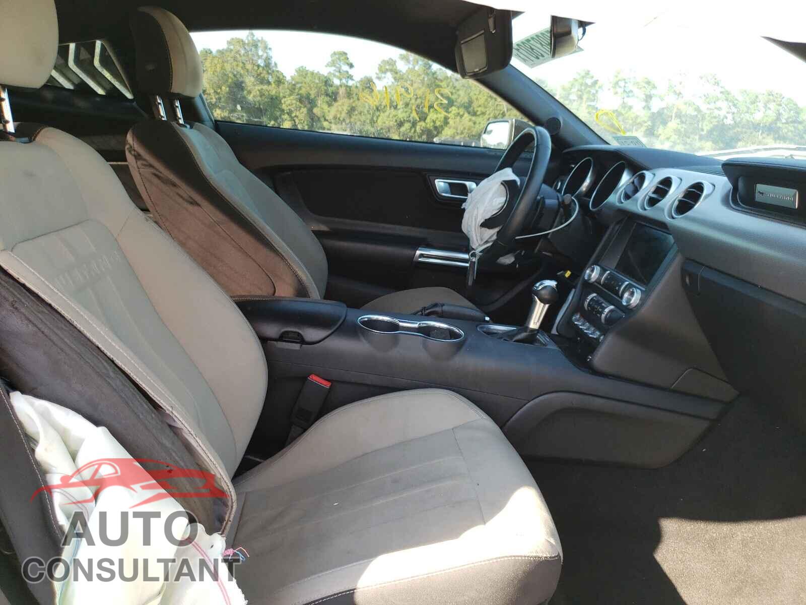 FORD MUSTANG 2019 - 1FA6P8TH9K5147788