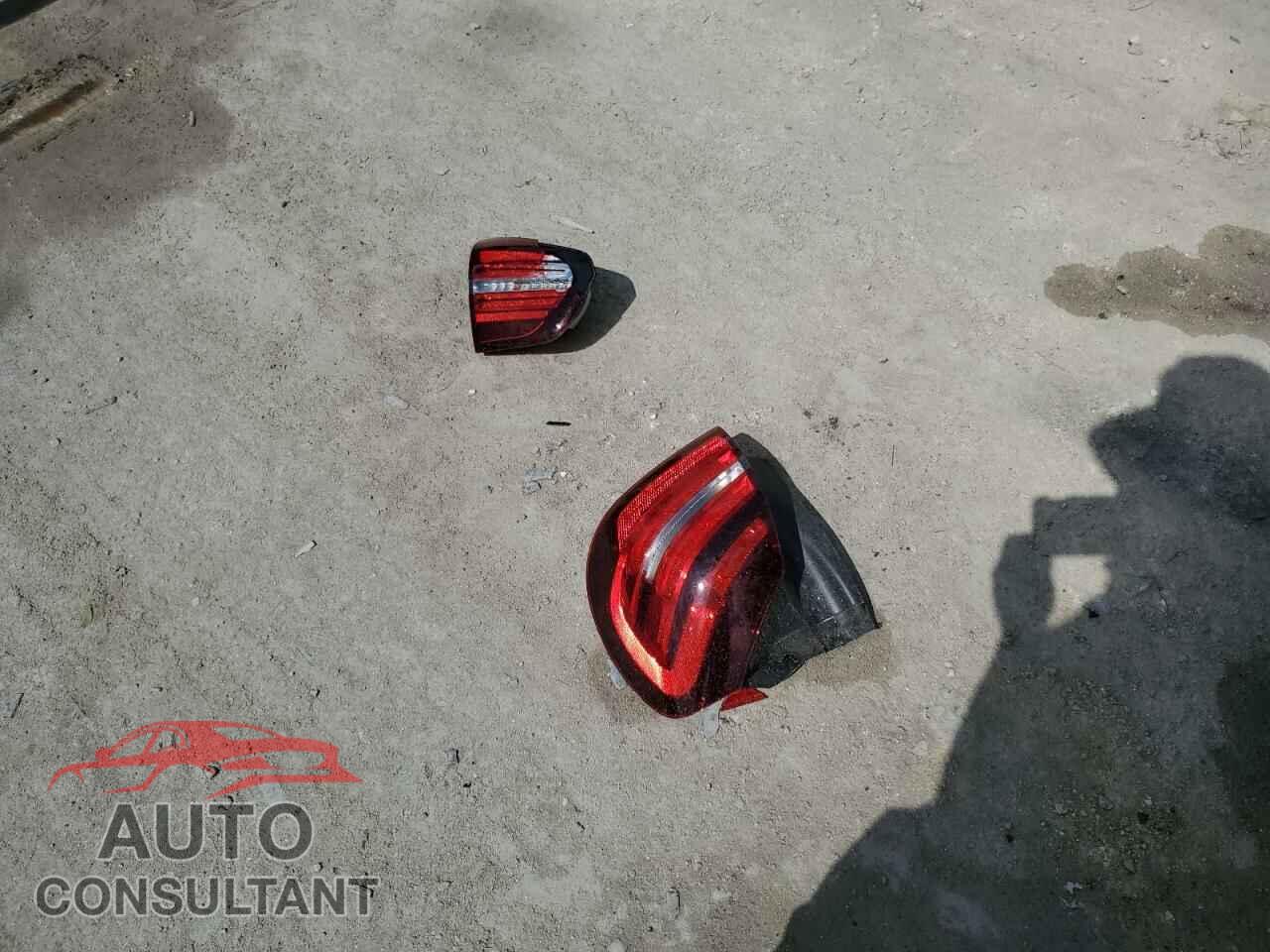 MERCEDES-BENZ GLA-CLASS 2020 - W1NTG4EB4LU040680