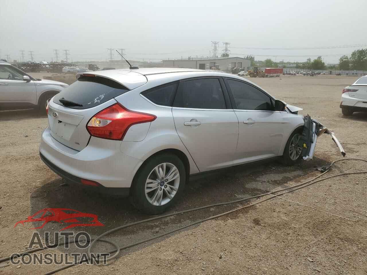 FORD FOCUS 2012 - 1FAHP3M28CL168425