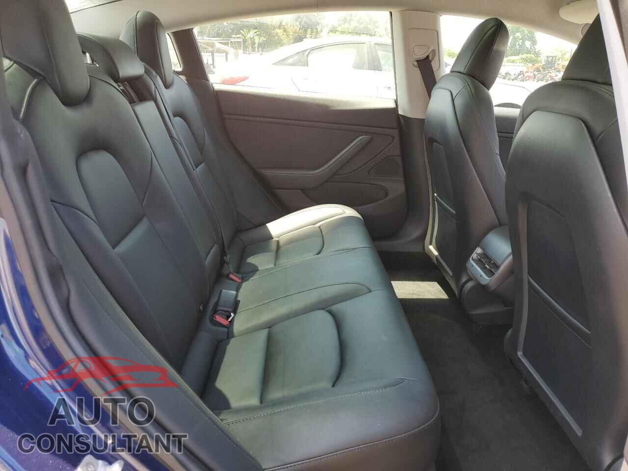 TESLA MODEL 3 2019 - 5YJ3E1EA8KF316949