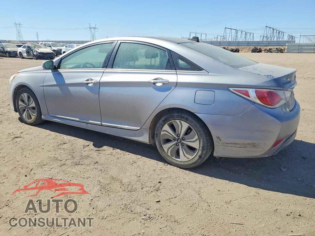 HYUNDAI SONATA 2015 - KMHEC4A40FA127657