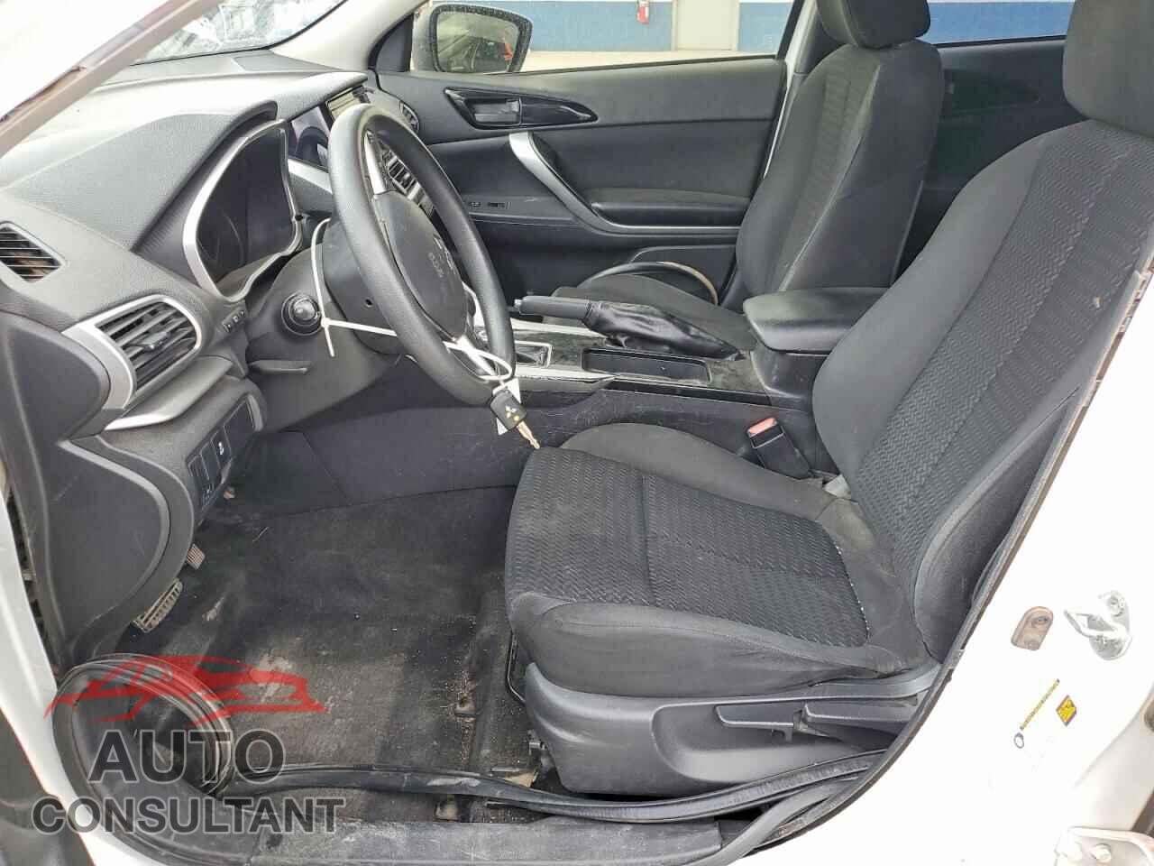 MITSUBISHI ECLIPSE 2018 - JA4AT3AA4JZ041226