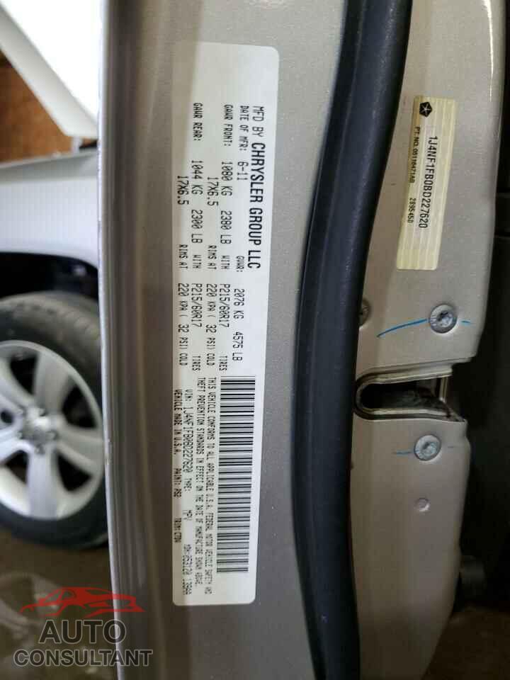 JEEP COMPASS 2011 - 1J4NF1FB0BD227620