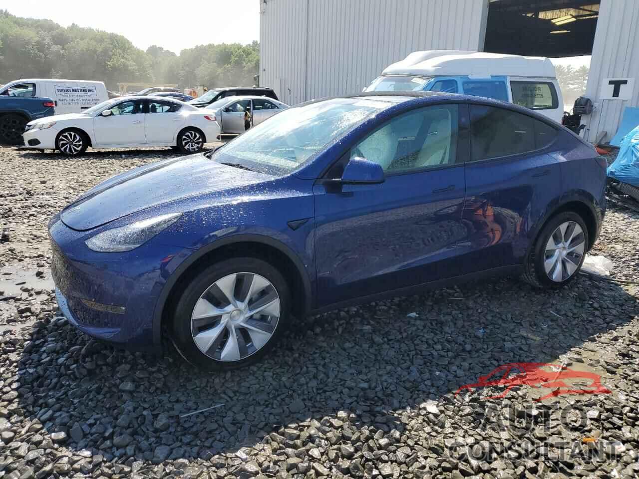 TESLA MODEL Y 2024 - 7SAYGAEE9RF072132