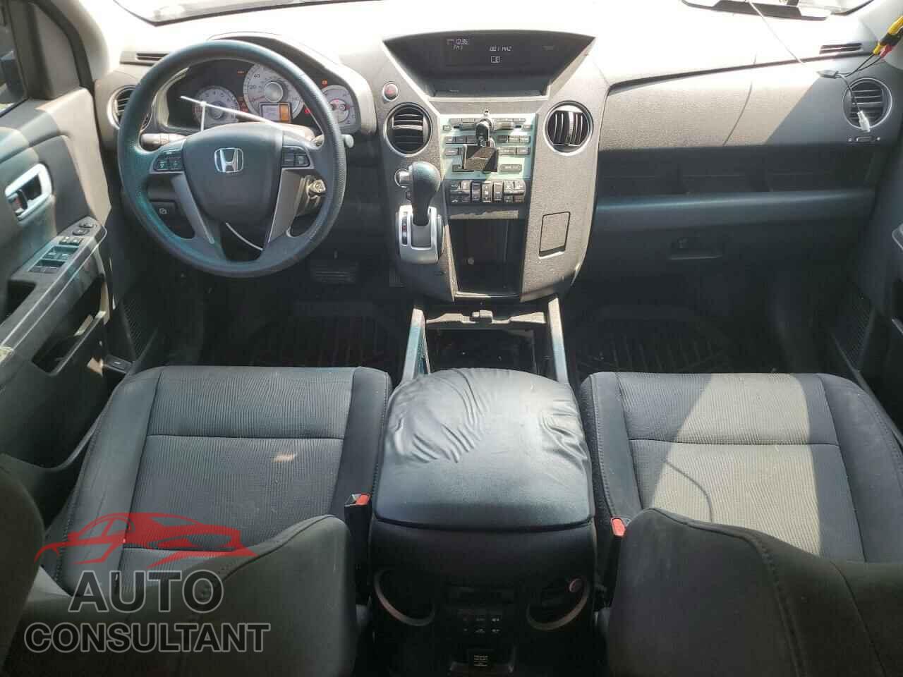 HONDA PILOT 2011 - 5FNYF4H42BB032193