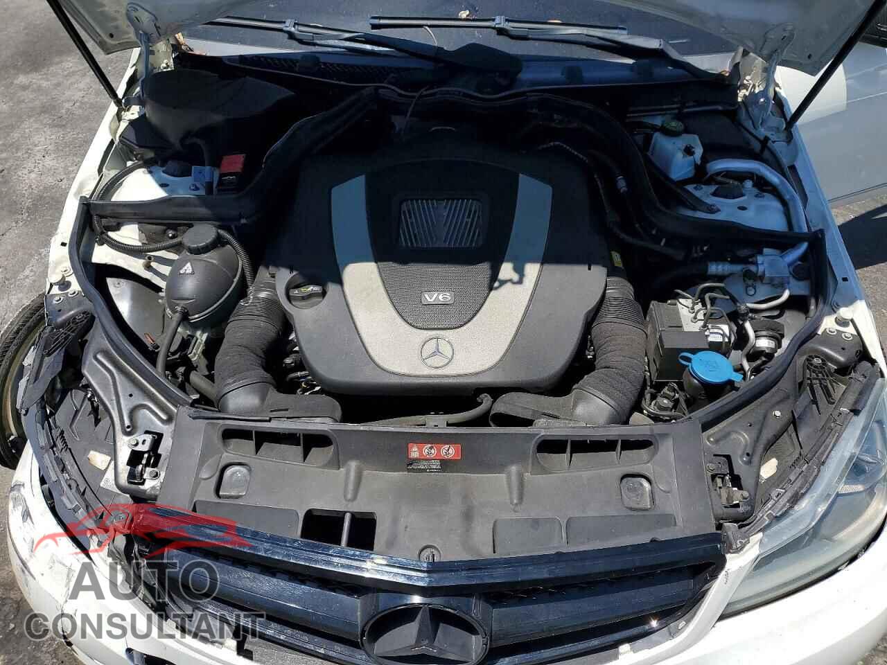 MERCEDES-BENZ C-CLASS 2012 - WDDGF8BB0CF920180