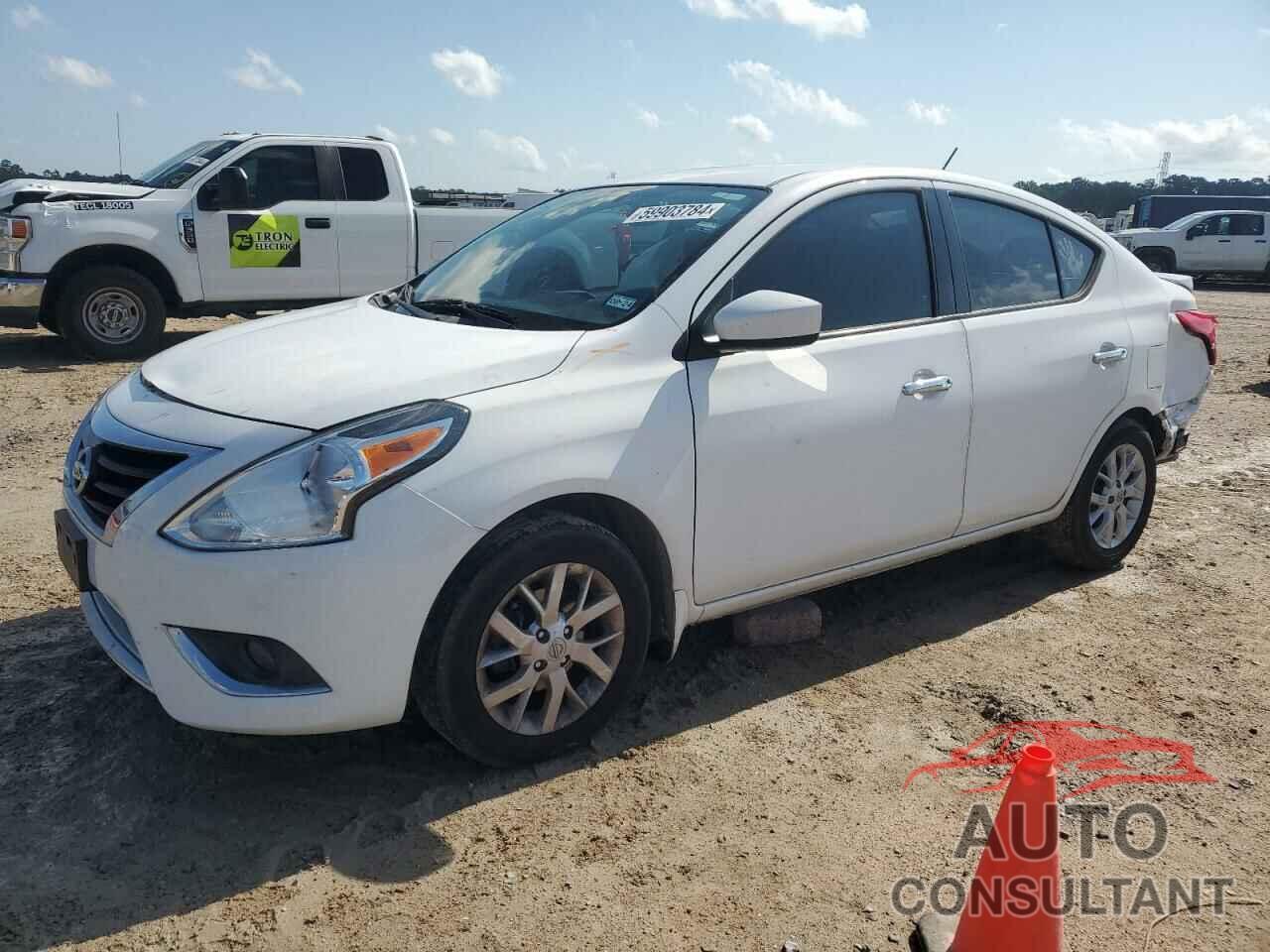 NISSAN VERSA 2017 - 3N1CN7AP0HL903589