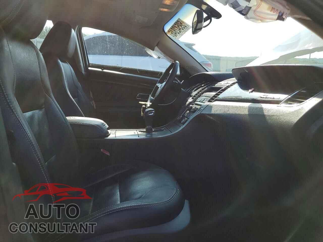 FORD TAURUS 2011 - 1FAHP2FW4BG178631
