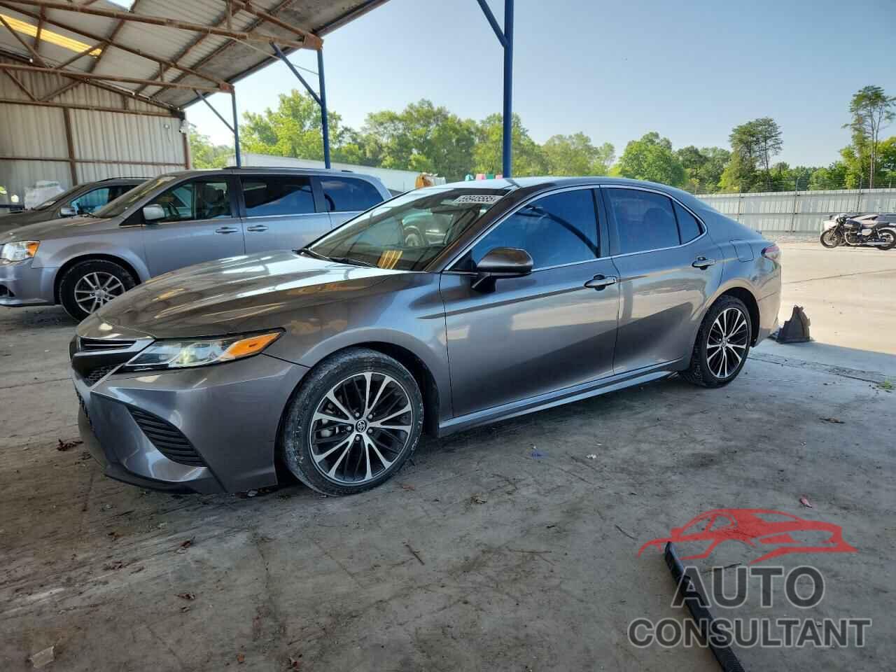 TOYOTA CAMRY 2018 - 4T1B11HK2JU527755