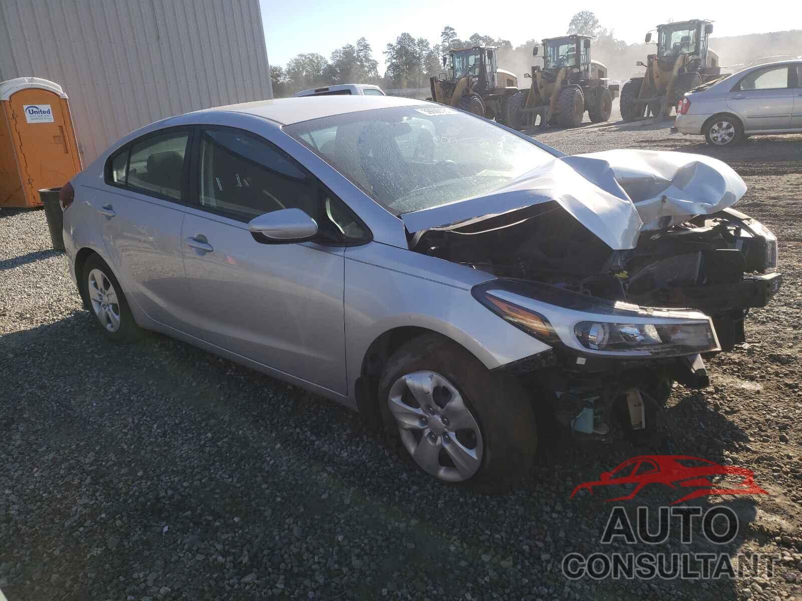 KIA FORTE 2018 - 3KPFK4A75JE210142