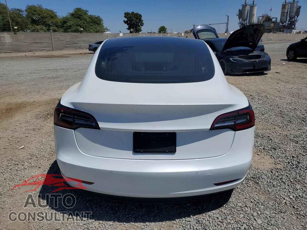 TESLA MODEL 3 2019 - 5YJ3E1EA2KF486921