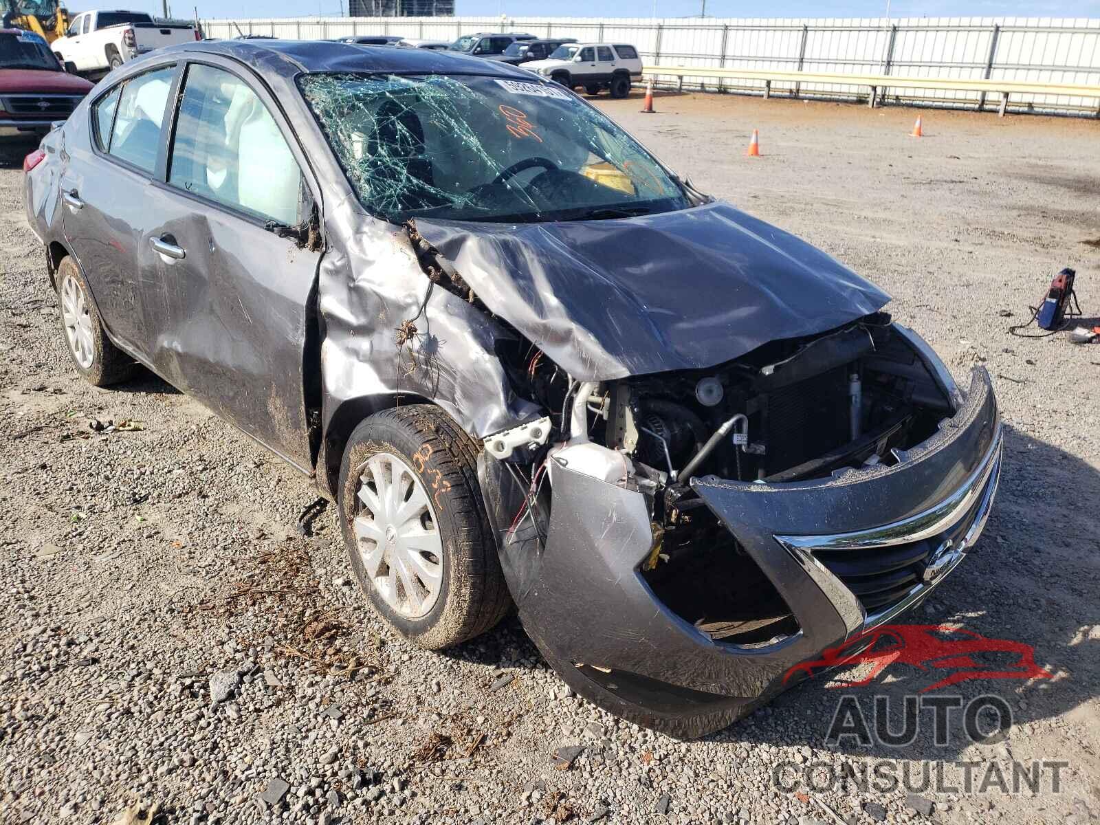 NISSAN VERSA 2017 - 3N1CN7AP6HL872333