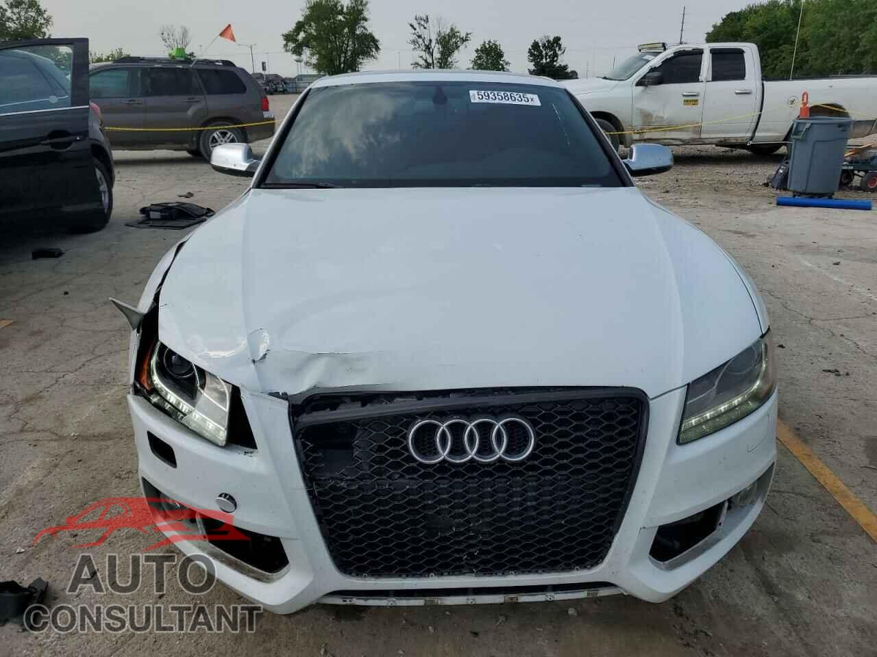 AUDI S5/RS5 2012 - WAUCVAFR6CA013938
