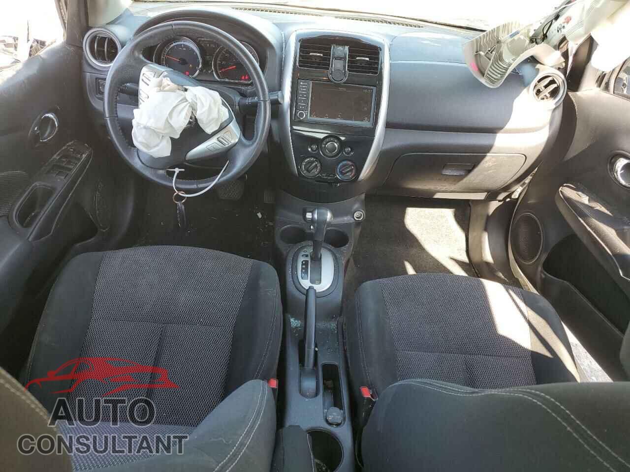 NISSAN VERSA 2019 - 3N1CN7AP3KL800240
