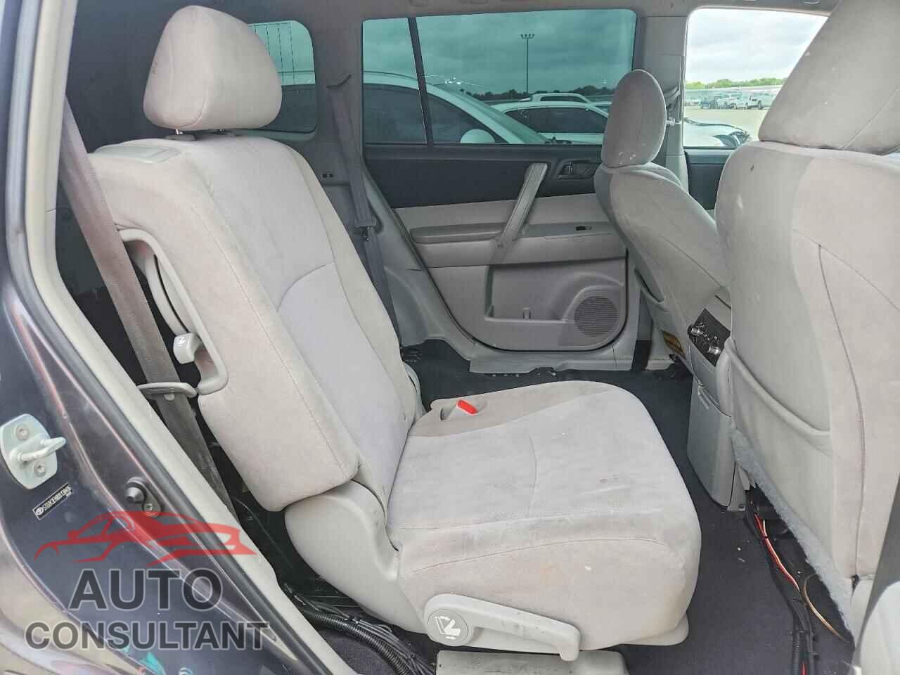 TOYOTA HIGHLANDER 2013 - 5TDZK3EH8DS138406