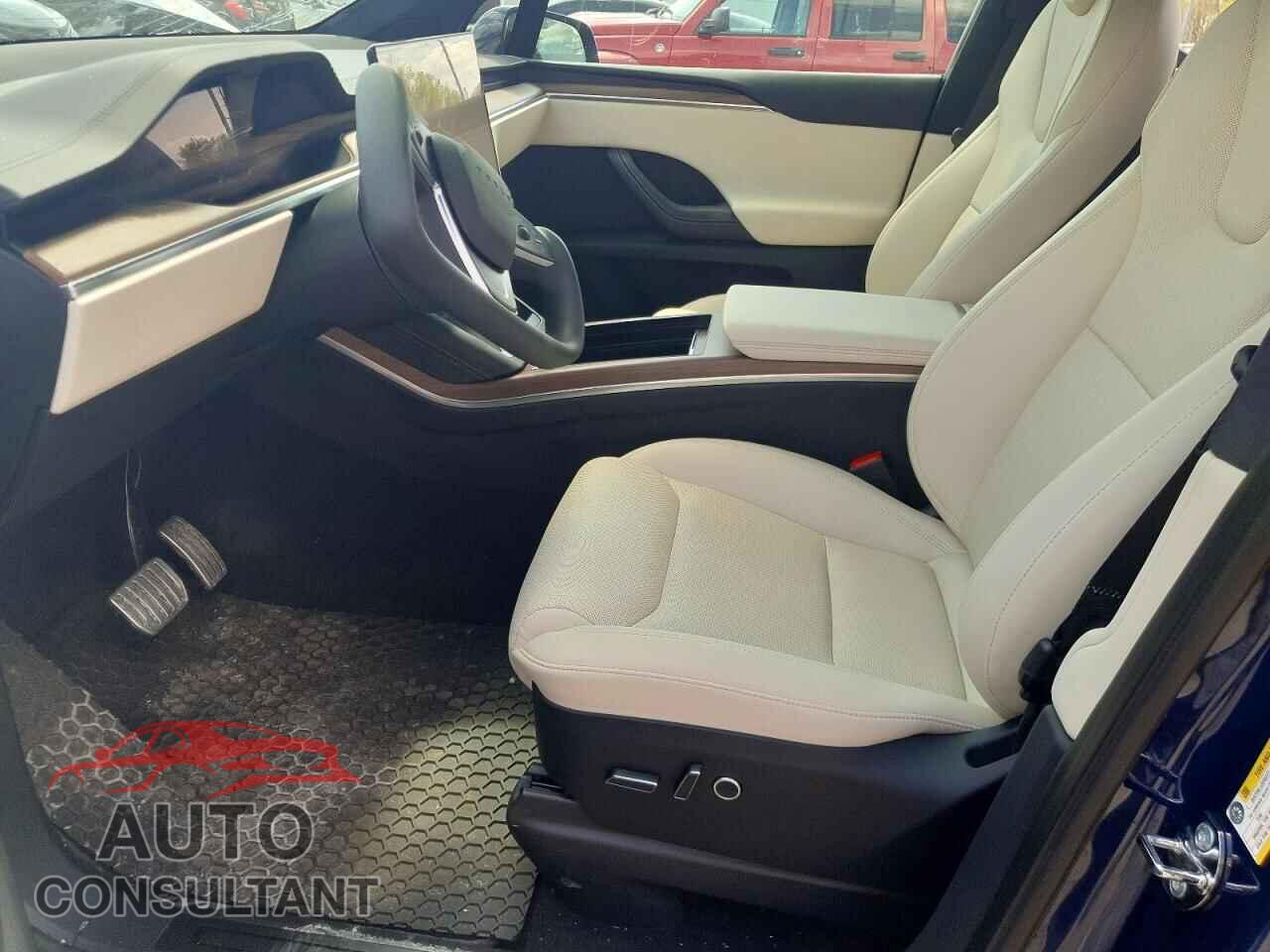 TESLA MODEL X 2023 - 7SAXCDE55PF386673
