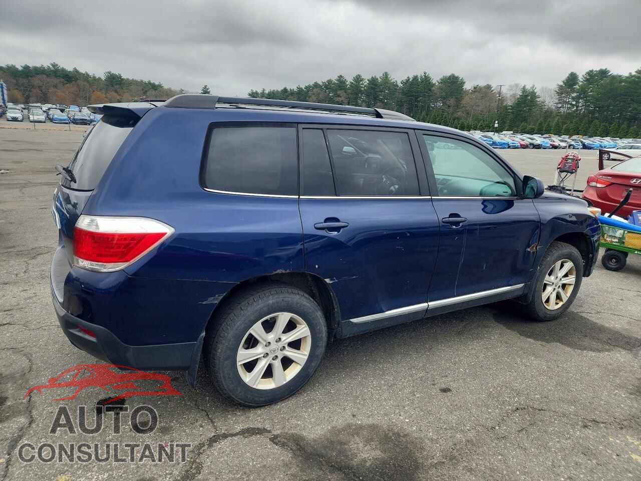 TOYOTA HIGHLANDER 2013 - 5TDBK3EH0DS262641