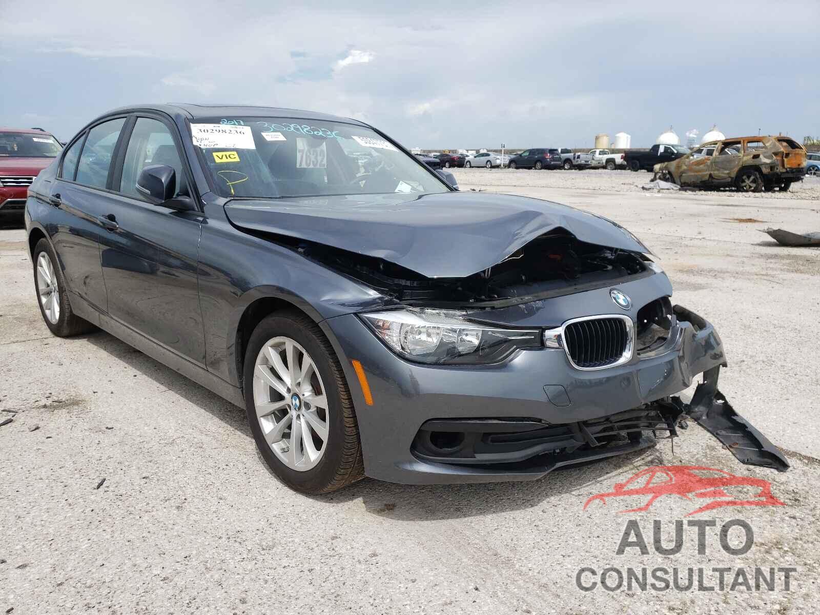 BMW 3 SERIES 2017 - WBA8E1G3XHNU18233