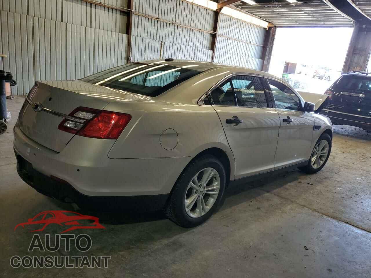 FORD TAURUS 2018 - 1FAHP2L83JG123706