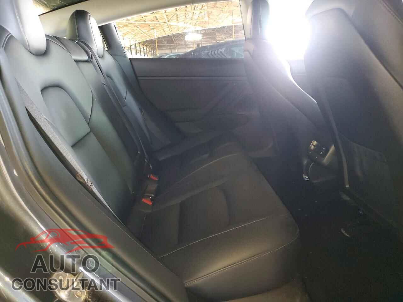 TESLA MODEL 3 2019 - 5YJ3E1EA2KF426864