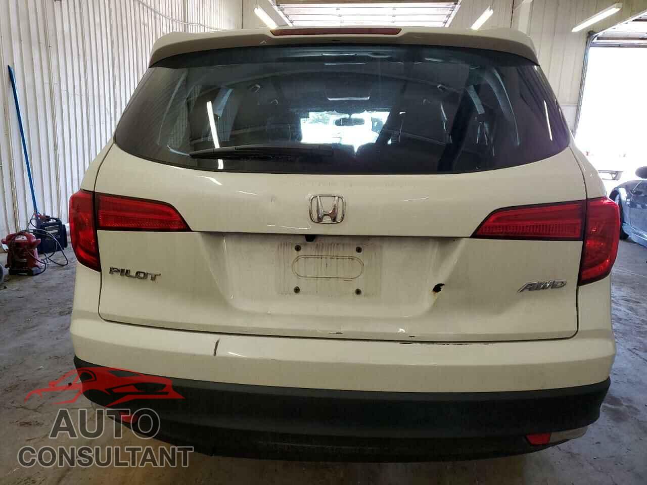 HONDA PILOT 2018 - 5FNYF6H53JB059650