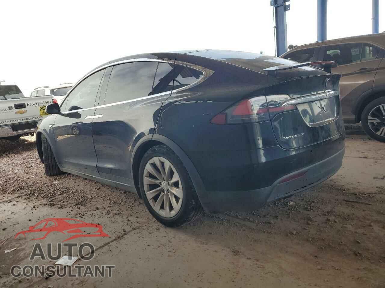 TESLA MODEL X 2016 - 5YJXCBE21GF018126