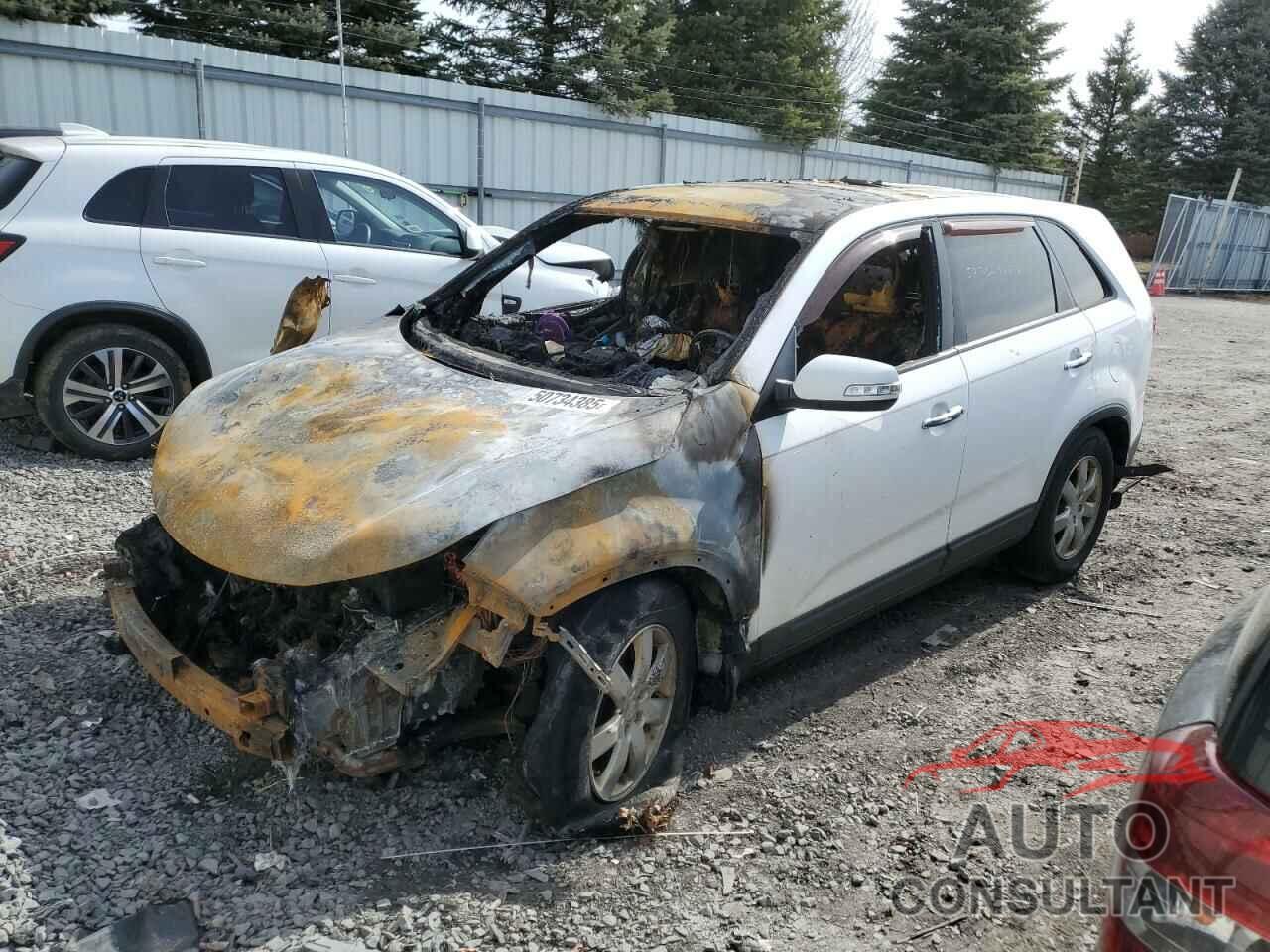 KIA SORENTO 2011 - 5XYKT3A11BG005133