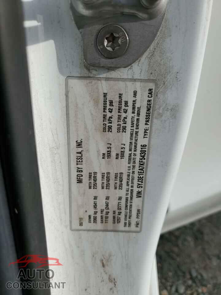 TESLA MODEL 3 2019 - 5YJ3E1EA7KF543016