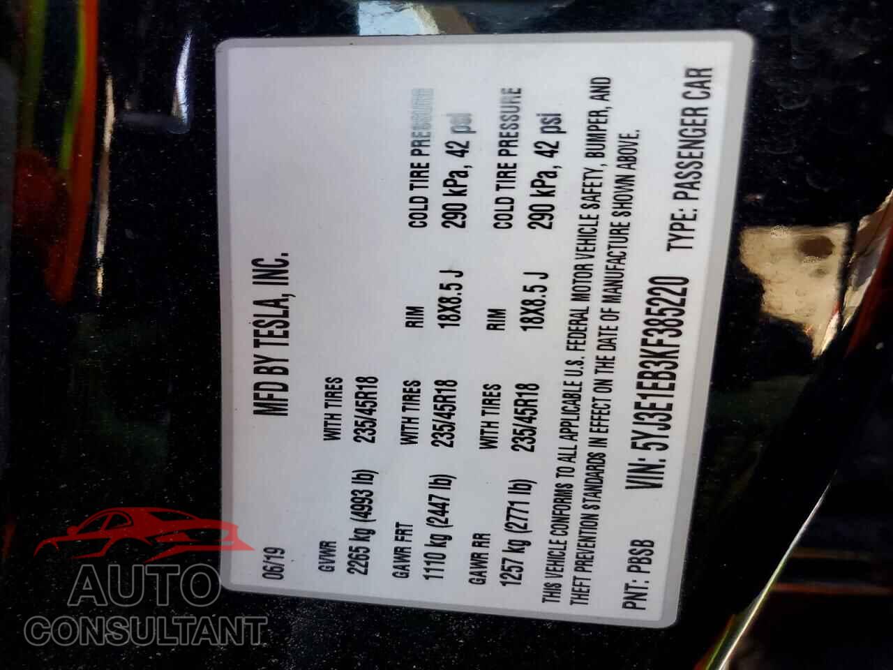 TESLA MODEL 3 2019 - 5YJ3E1EB3KF385220