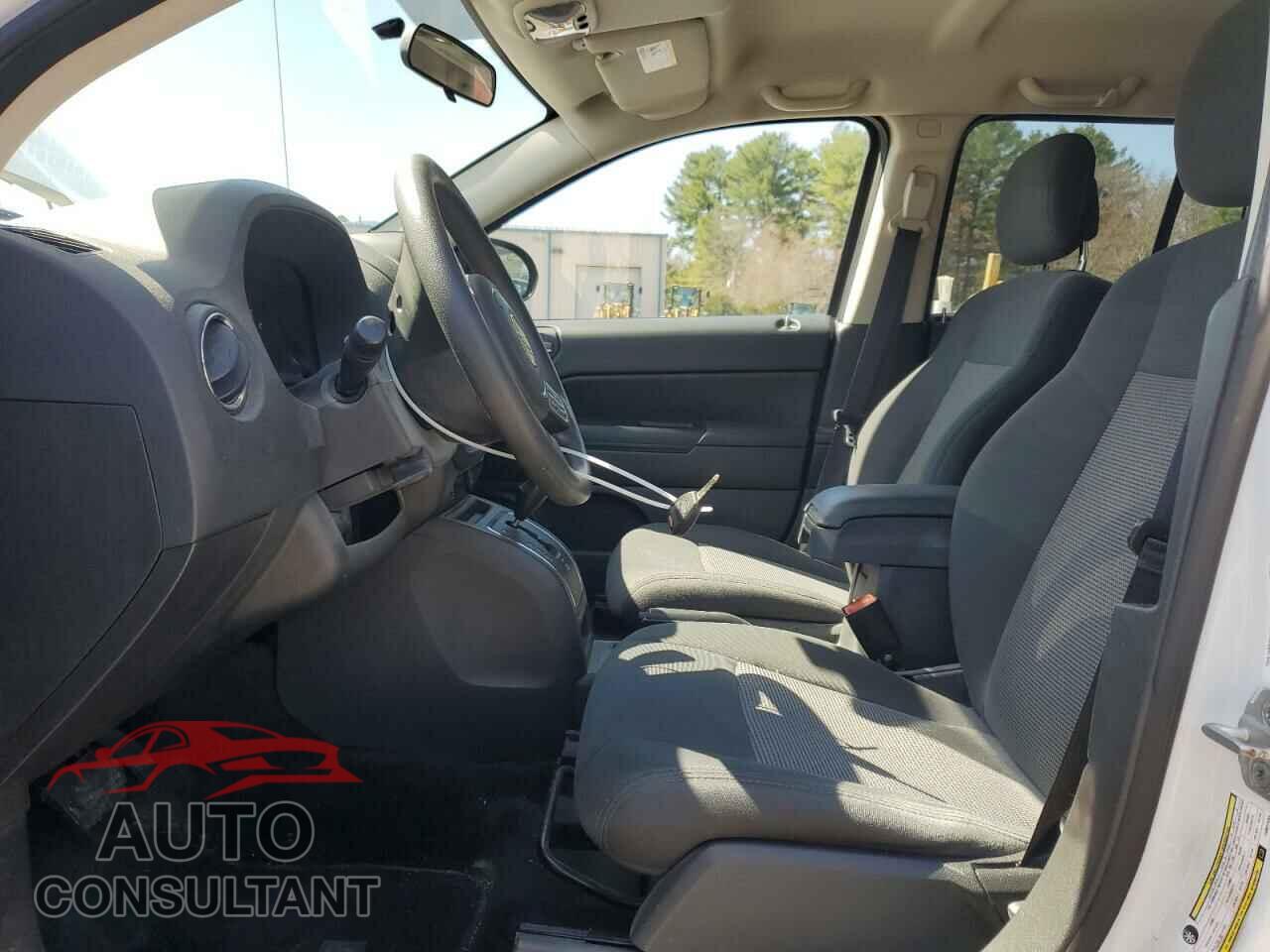JEEP COMPASS 2012 - 1C4NJCBA5CD627493